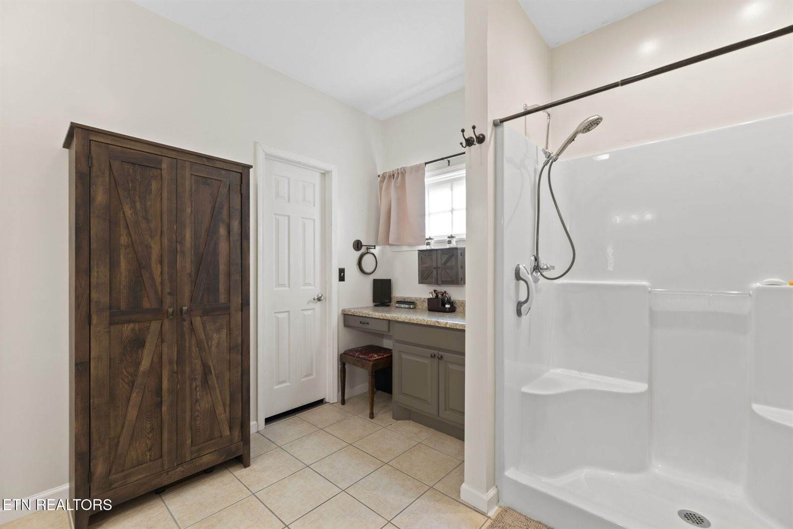 376 Old Holderford Rd, Kingston, TN 37763