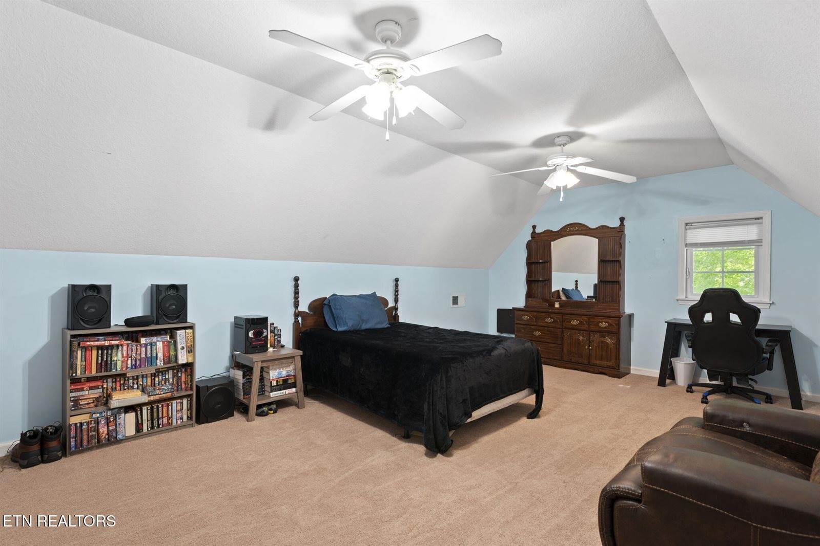 376 Old Holderford Rd, Kingston, TN 37763