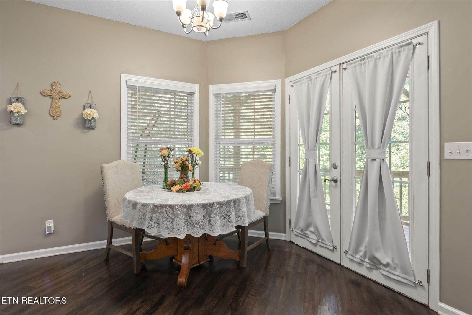 376 Old Holderford Rd, Kingston, TN 37763