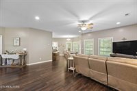 376 Old Holderford Rd, Kingston, TN 37763