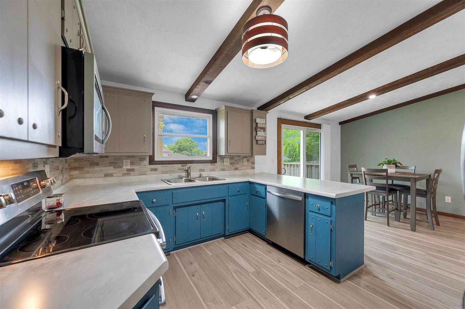 2314 Jubilee Drive, Green Bay, WI 54311