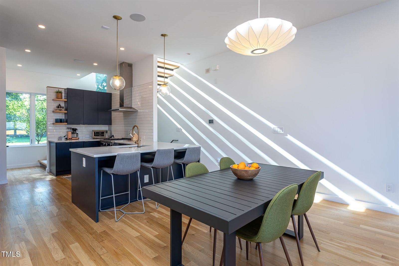 414 Chavis Way, Raleigh, NC 27601