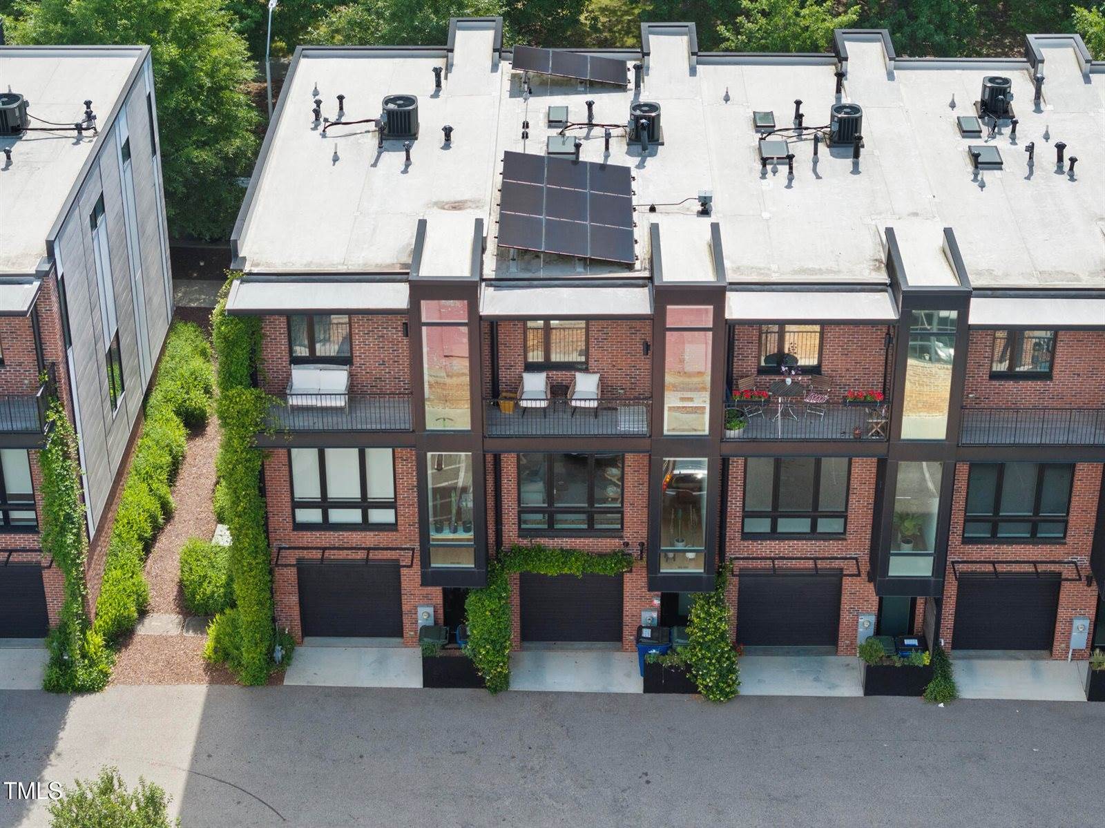 414 Chavis Way, Raleigh, NC 27601