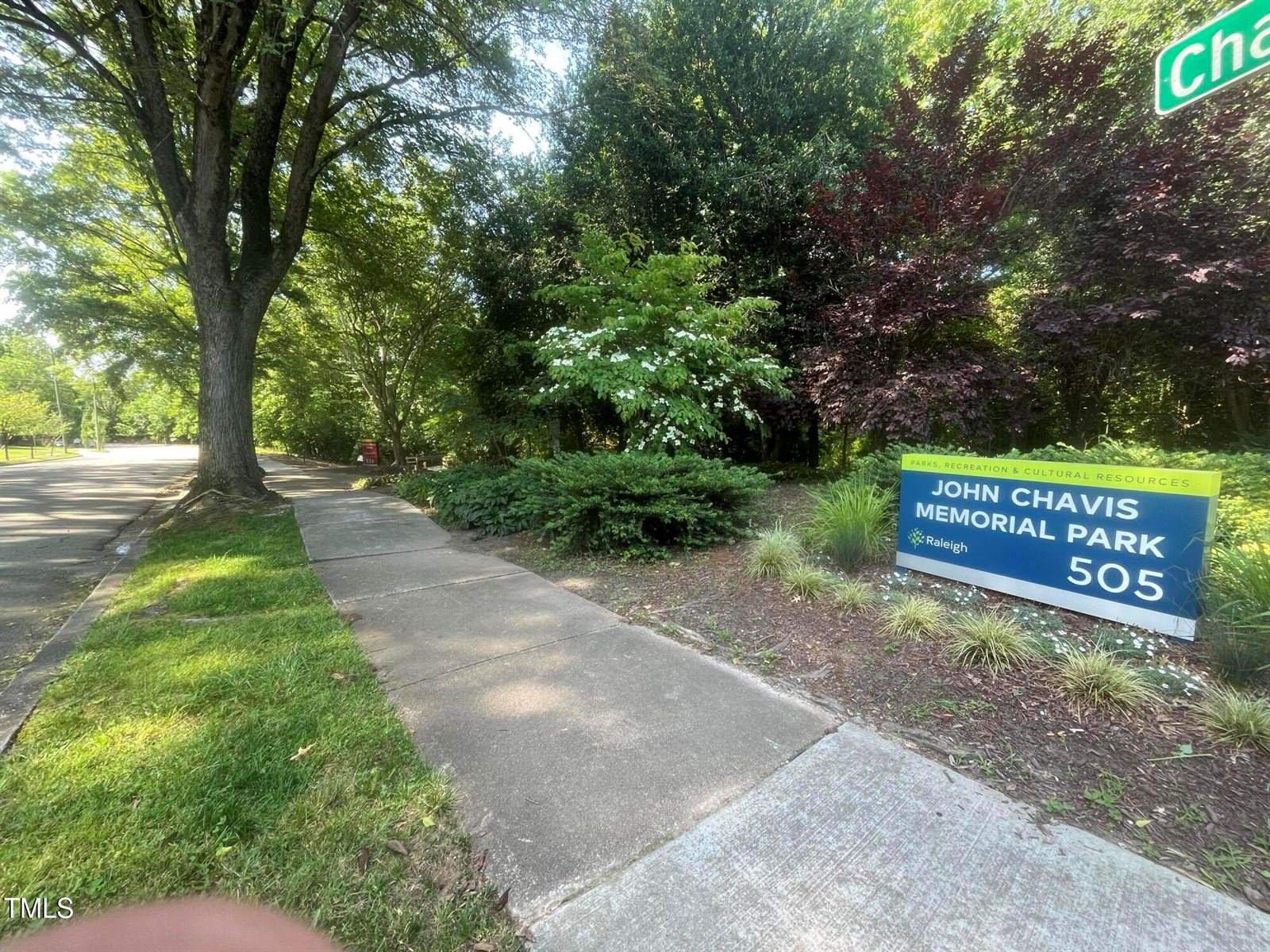 414 Chavis Way, Raleigh, NC 27601