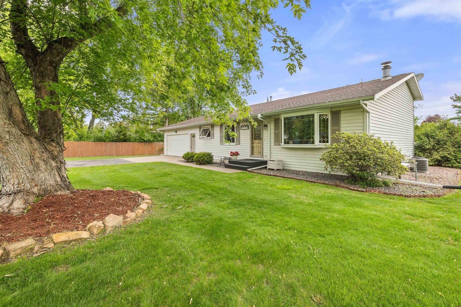 5442 Oriole Lane, Stevens Point, WI 54482