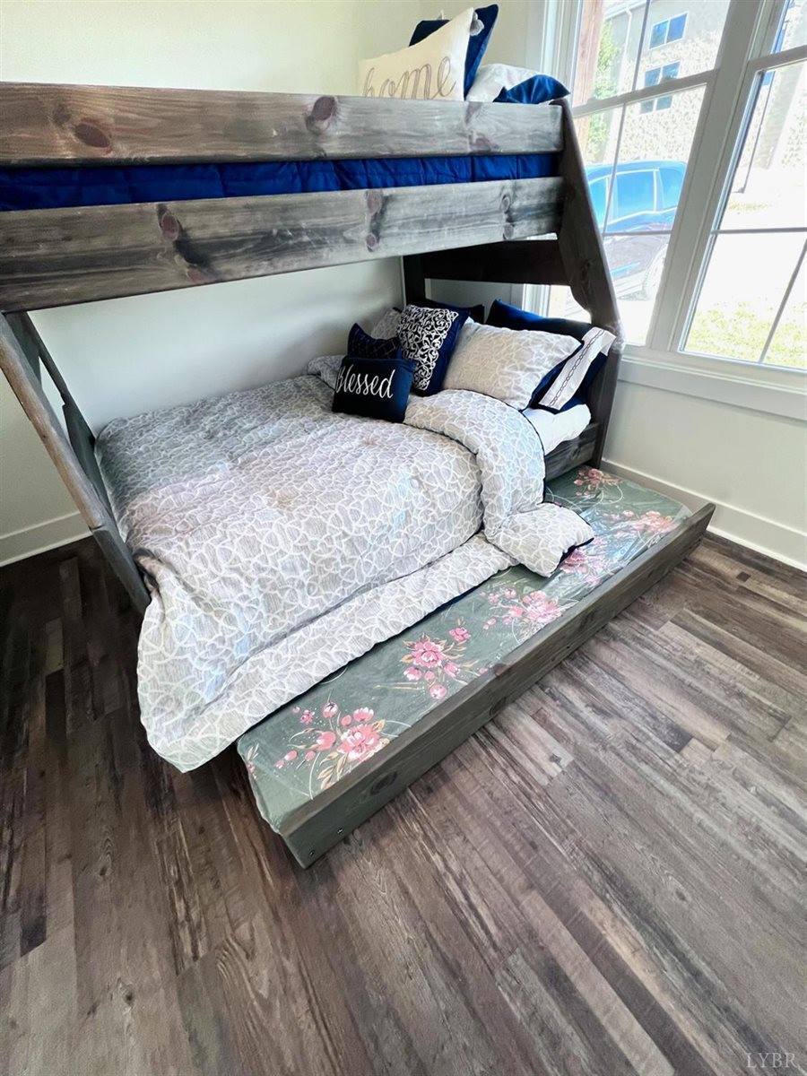 103 Retreat Lane, Huddleston, VA 24104