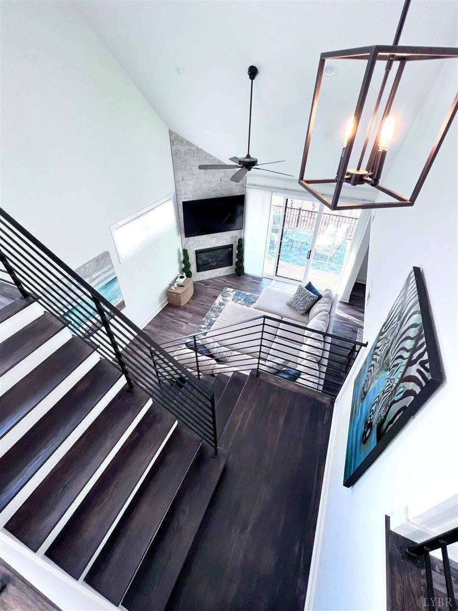 103 Retreat Lane, Huddleston, VA 24104