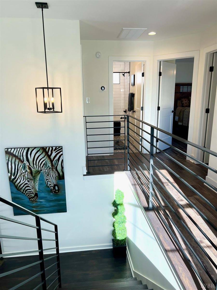 103 Retreat Lane, Huddleston, VA 24104