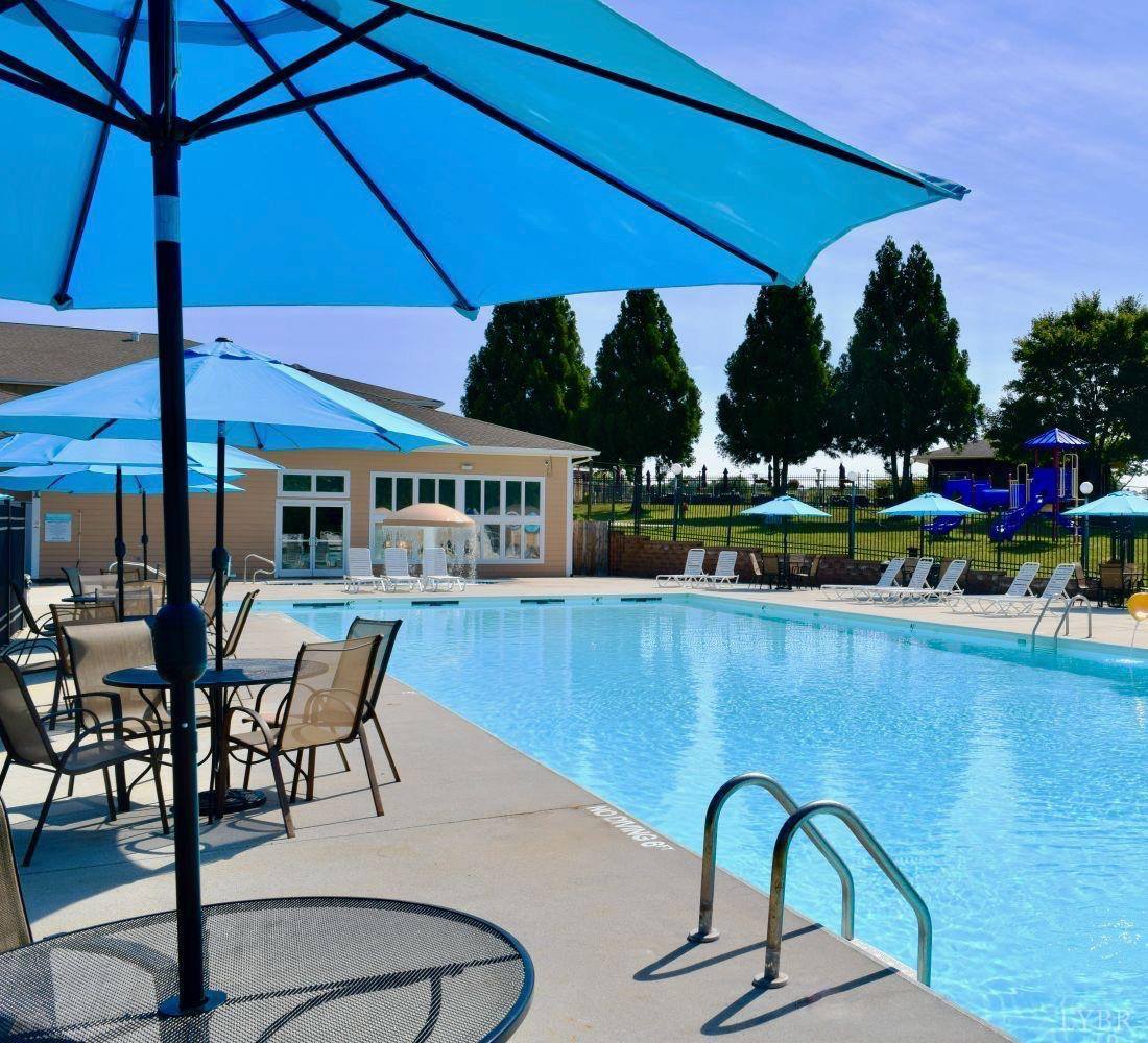 103 Retreat Lane, Huddleston, VA 24104