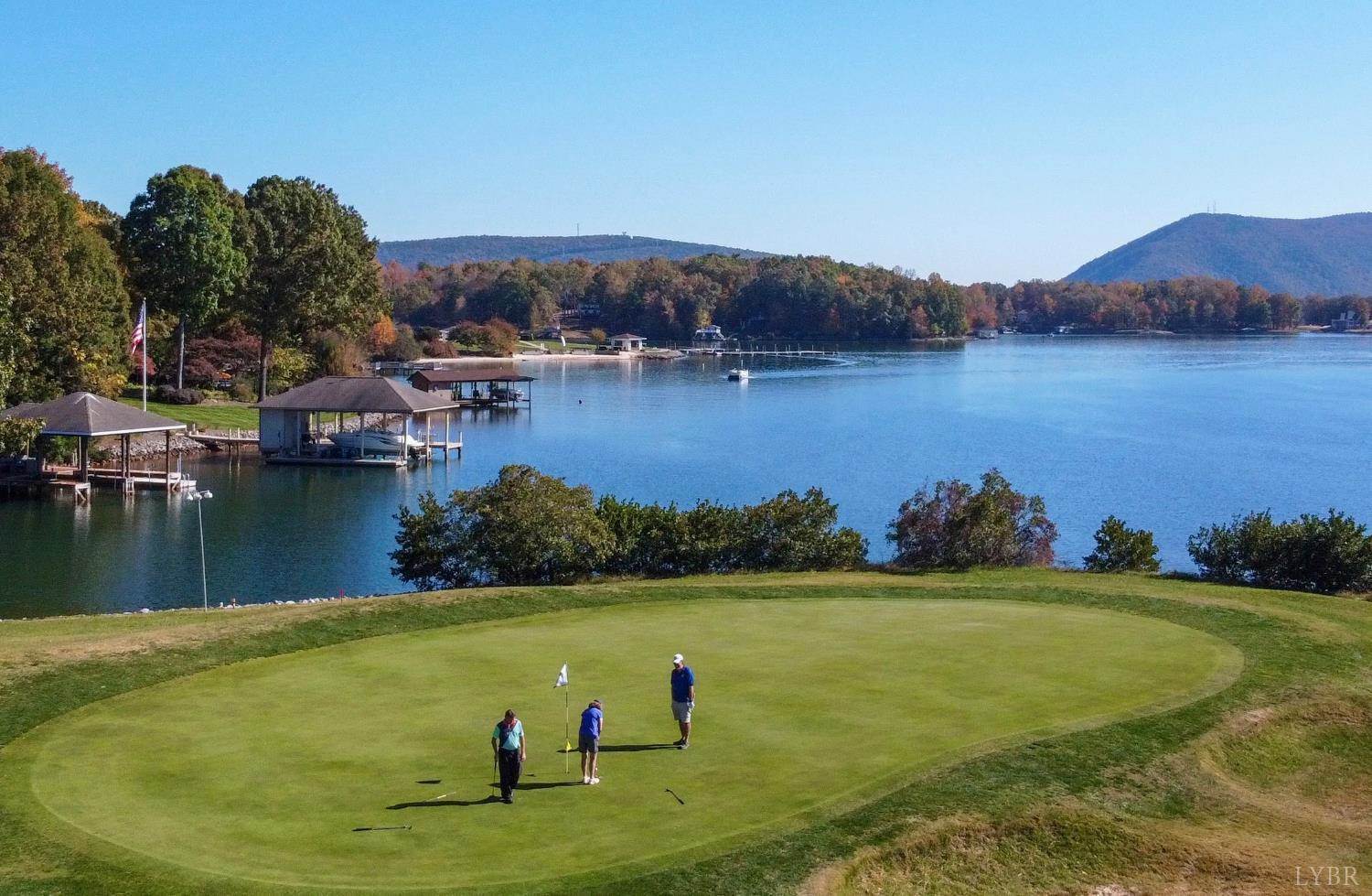 103 Retreat Lane, Huddleston, VA 24104