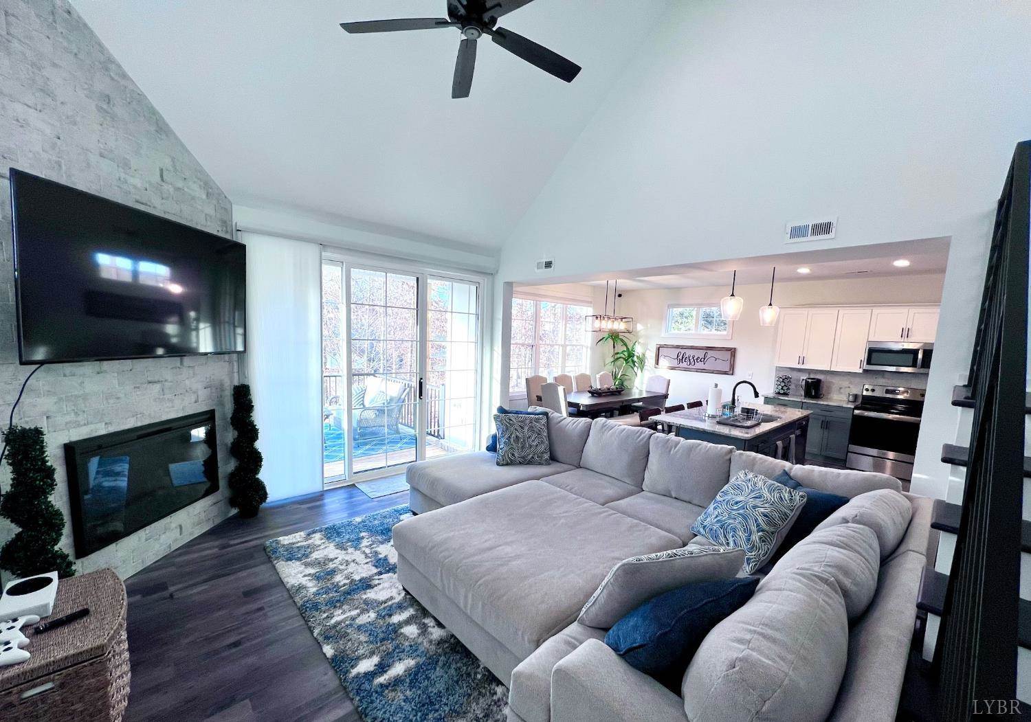 103 Retreat Lane, Huddleston, VA 24104