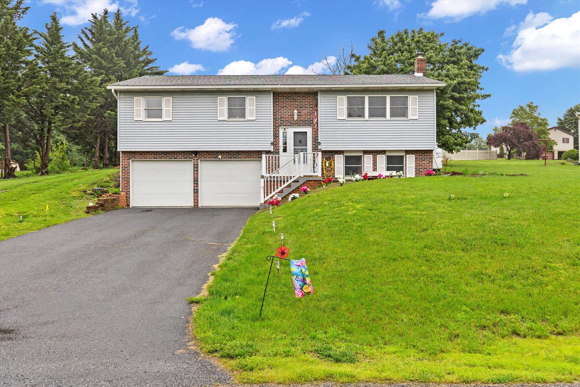 3 Curtis Ave, Newburg, PA 17240