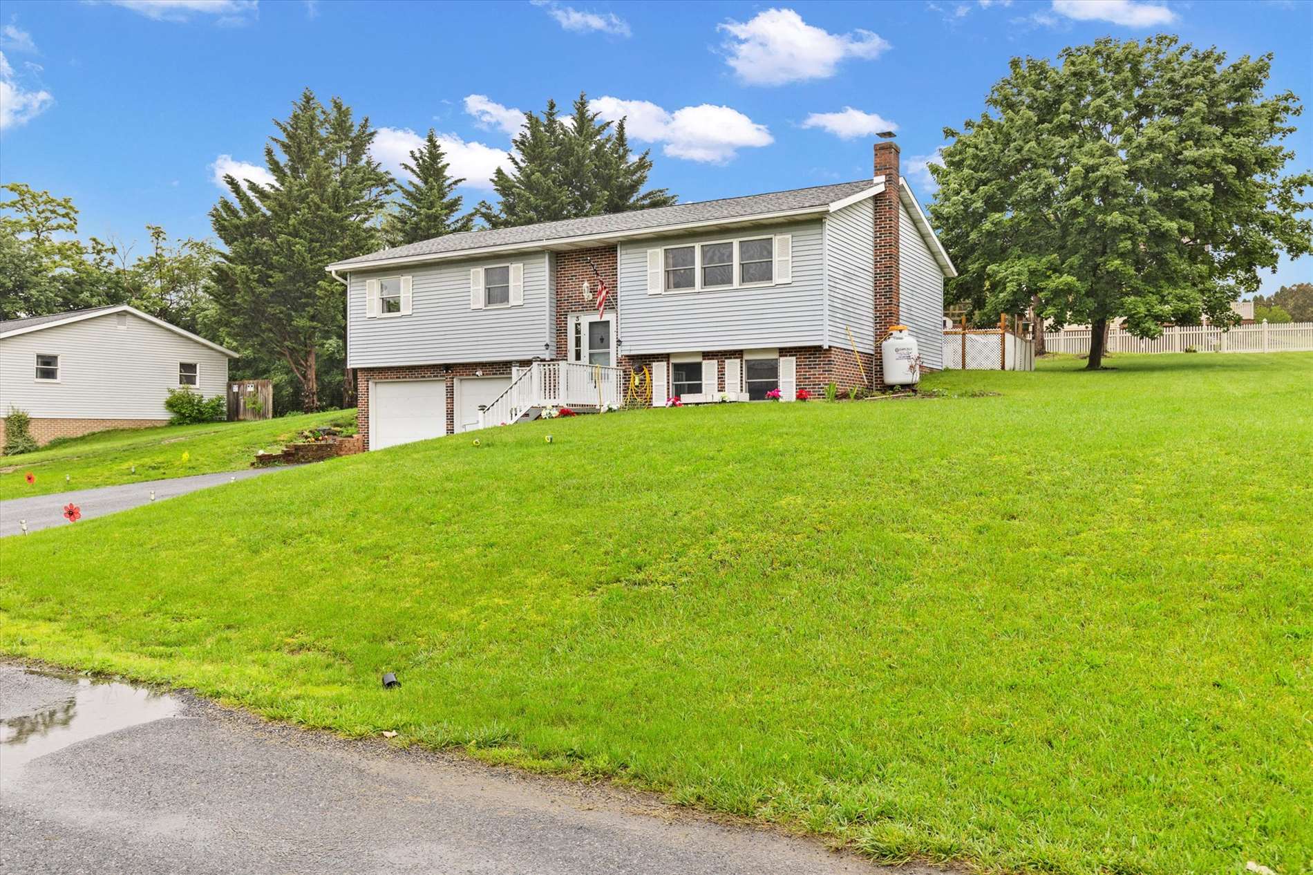 3 Curtis Ave, Newburg, PA 17240