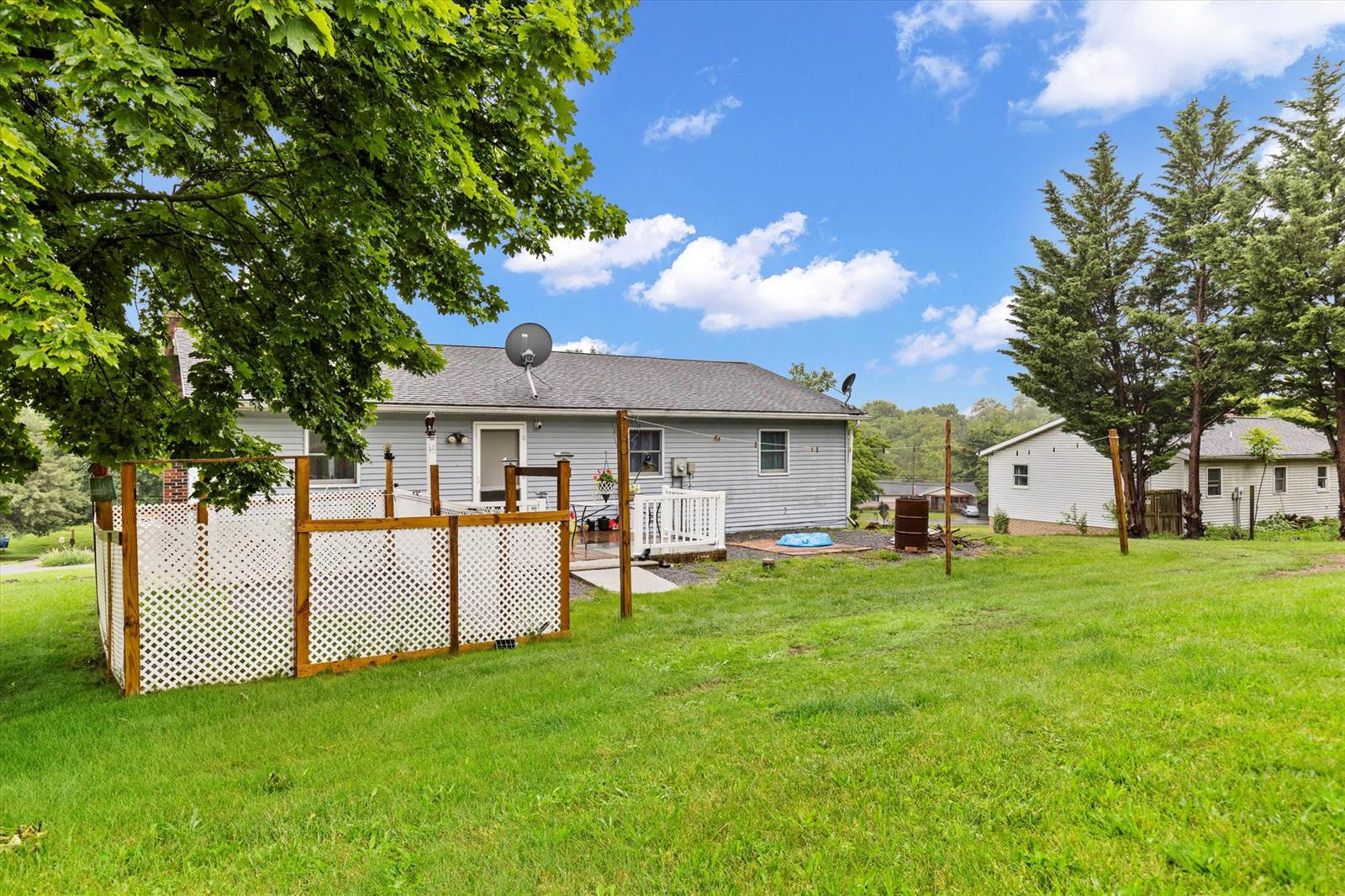 3 Curtis Ave, Newburg, PA 17240
