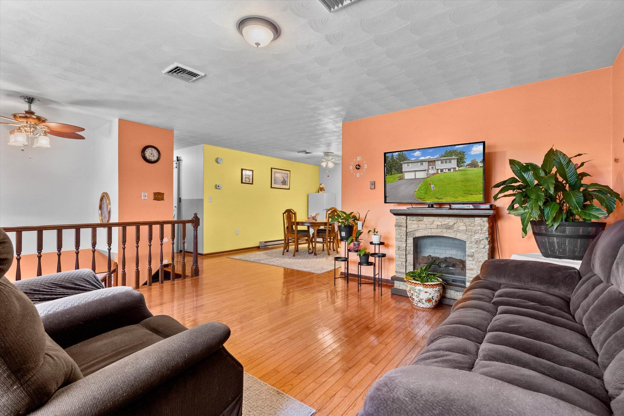 3 Curtis Ave, Newburg, PA 17240