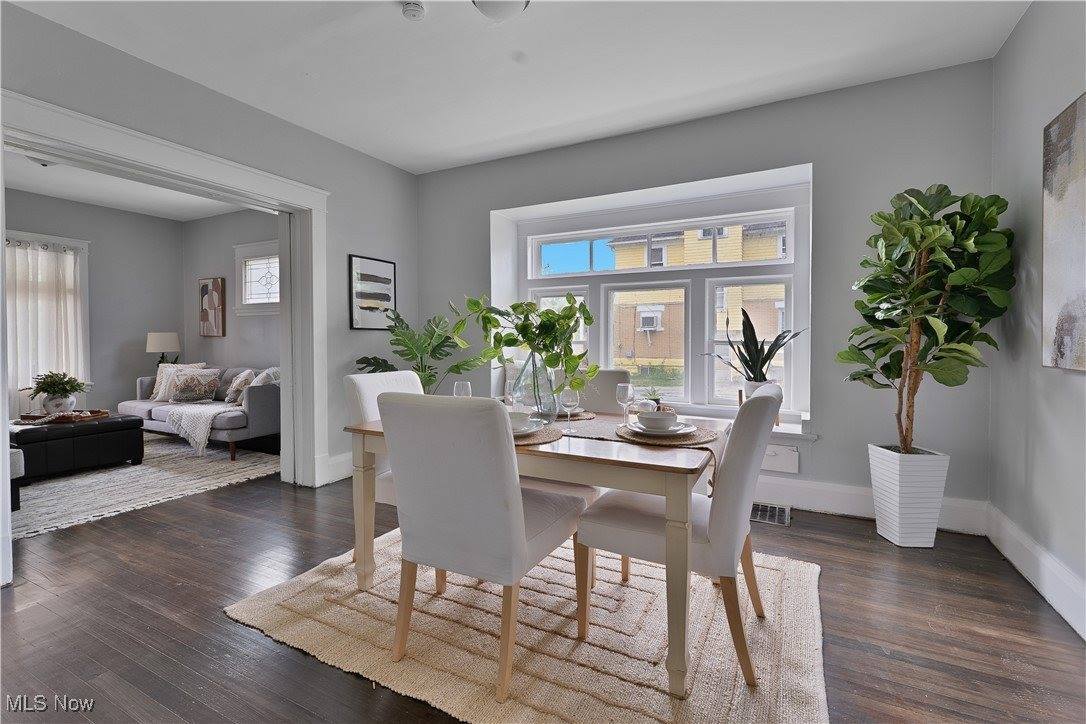 16 Eleanor Avenue, Youngstown, OH 44509