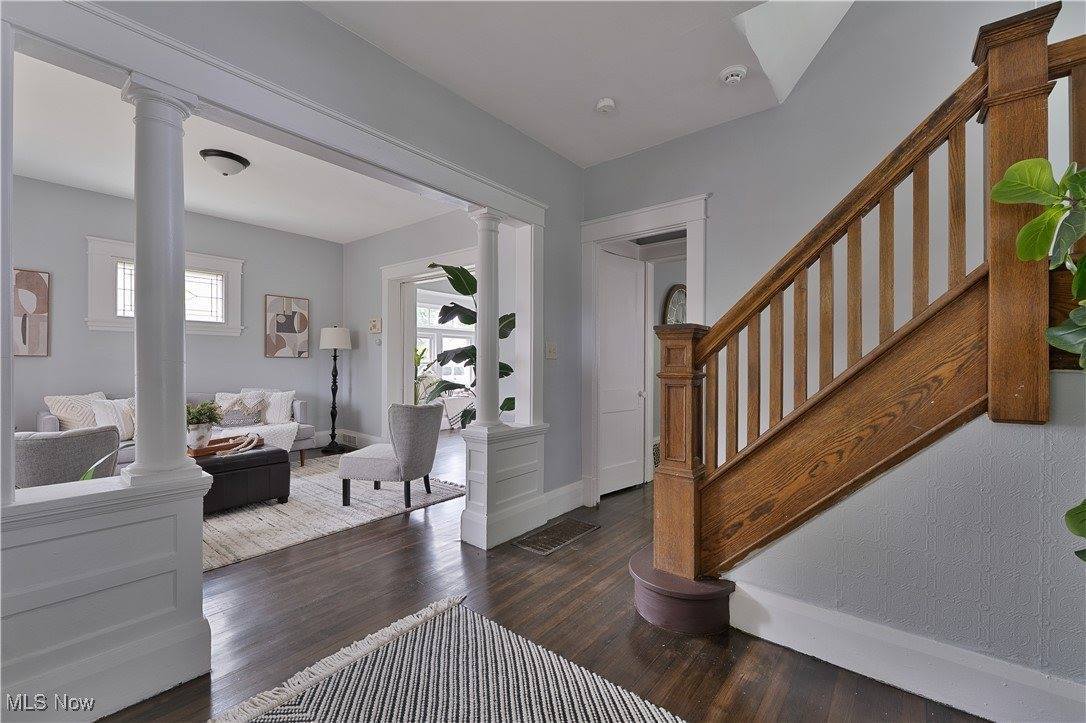 16 Eleanor Avenue, Youngstown, OH 44509