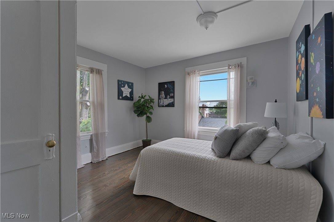 16 Eleanor Avenue, Youngstown, OH 44509