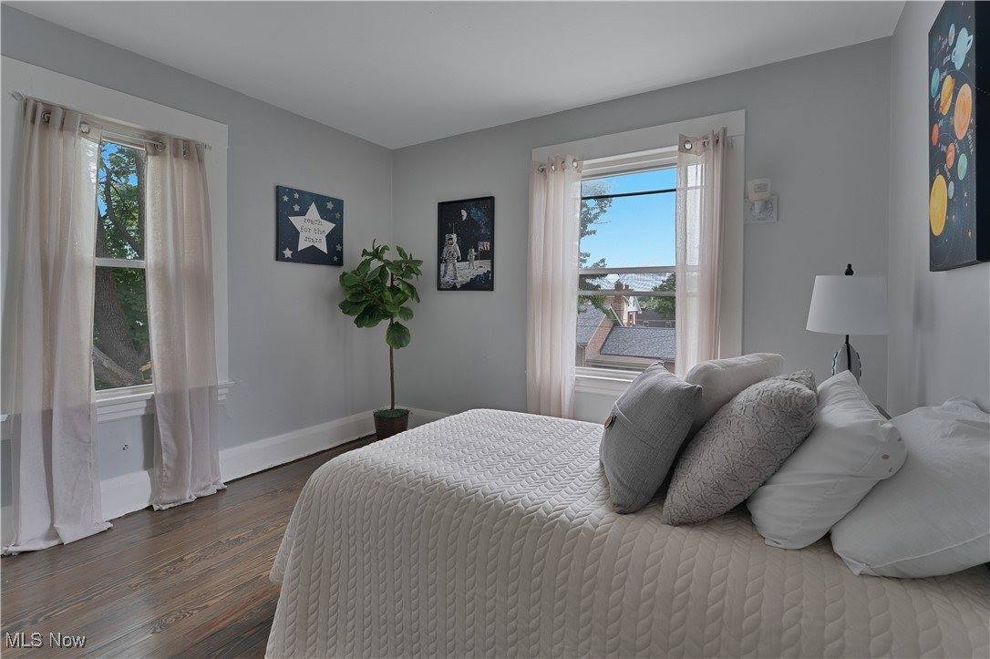 16 Eleanor Avenue, Youngstown, OH 44509