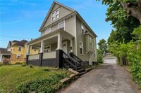 16 Eleanor Avenue, Youngstown, OH 44509