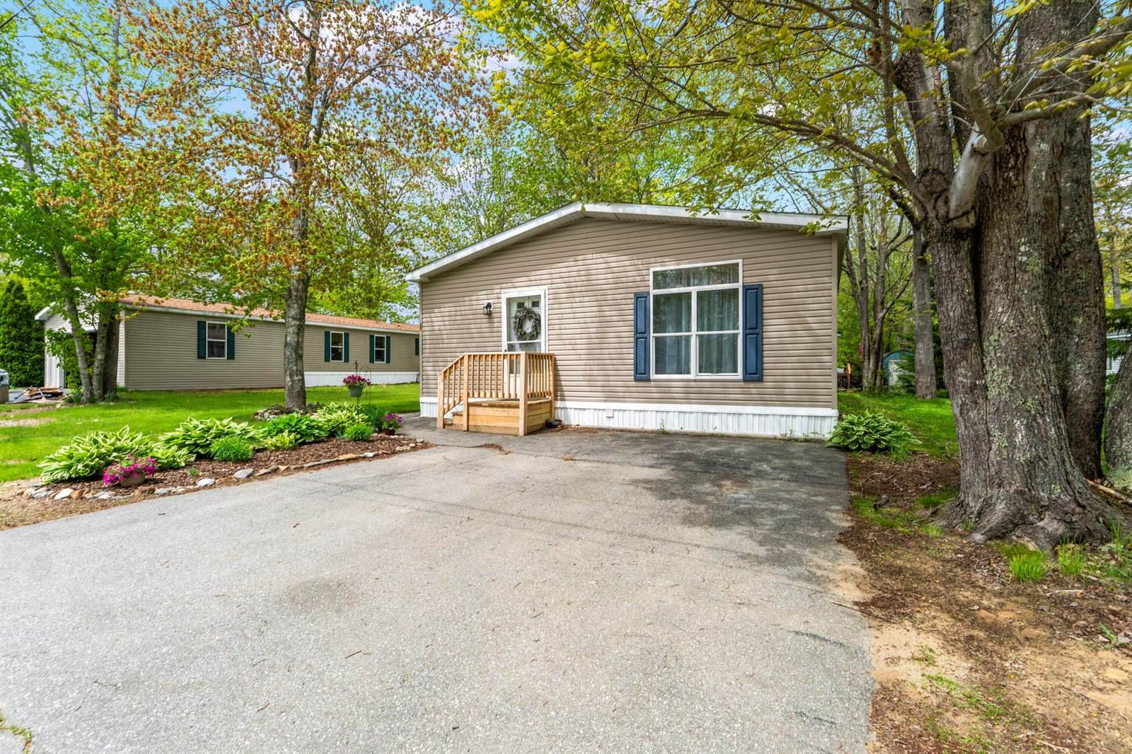 25 Karen Lane, Brunswick, ME 04011