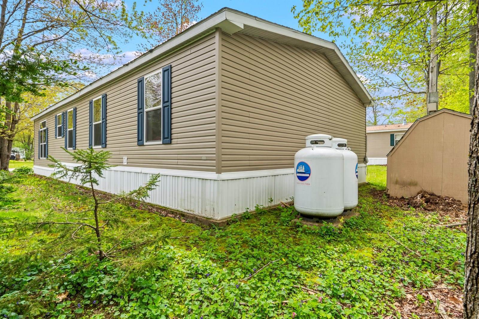 25 Karen Lane, Brunswick, ME 04011