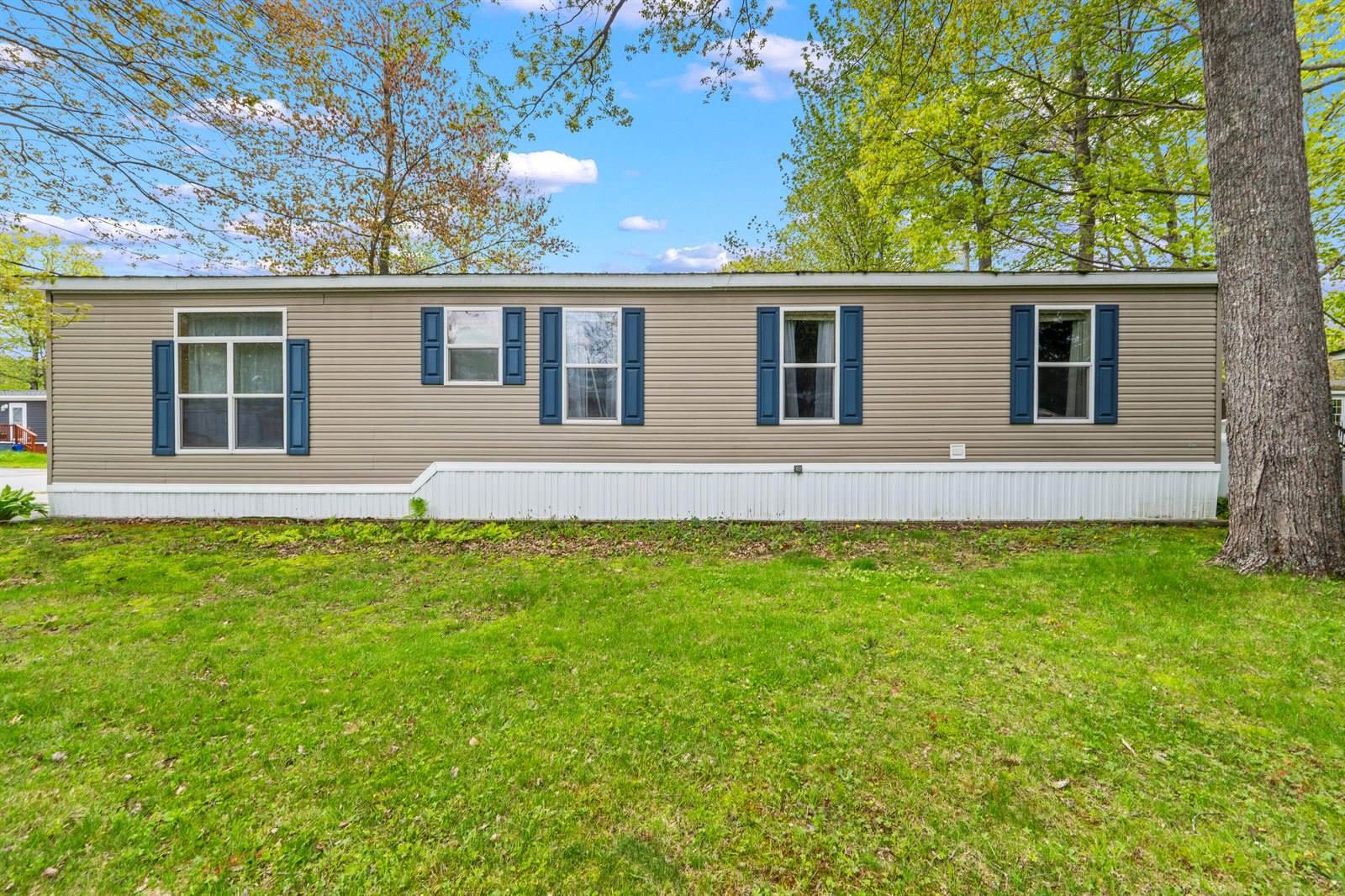 25 Karen Lane, Brunswick, ME 04011