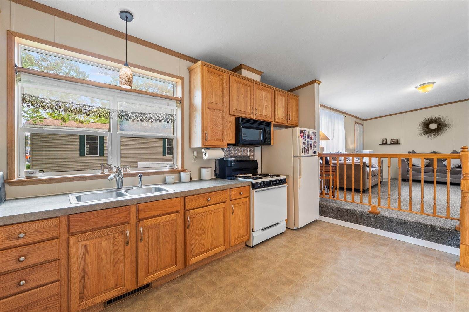 25 Karen Lane, Brunswick, ME 04011
