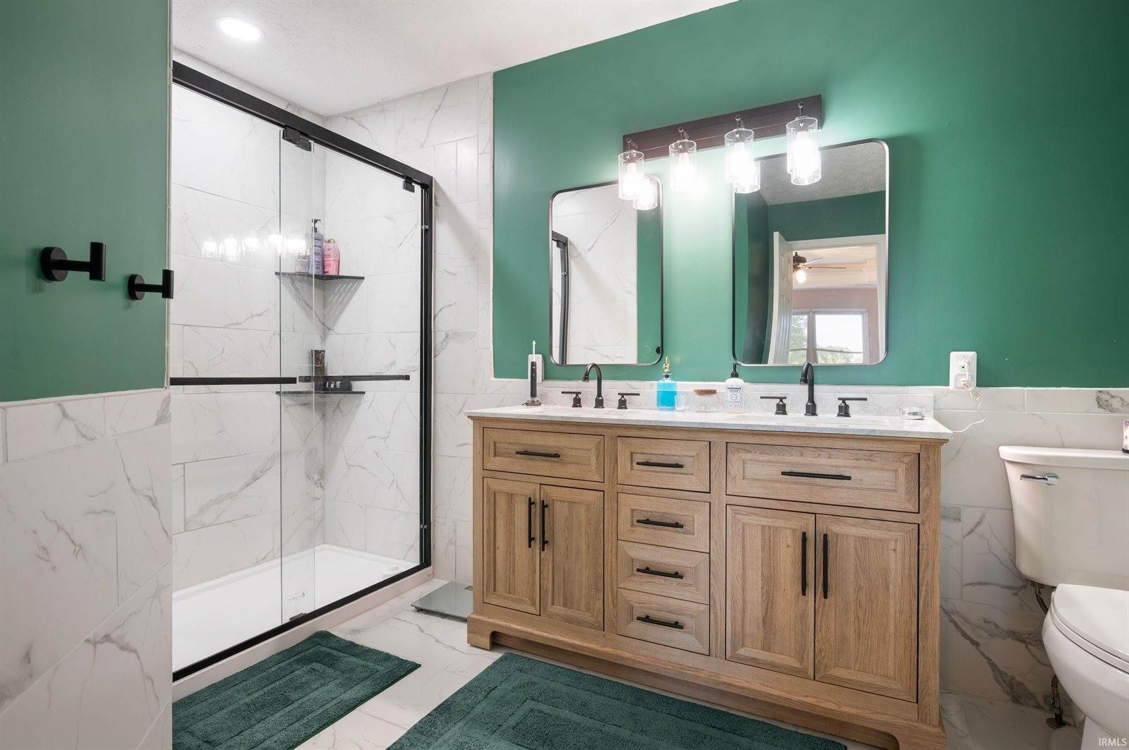 7805 W Kennedy Parkway, Yorktown, IN 47396