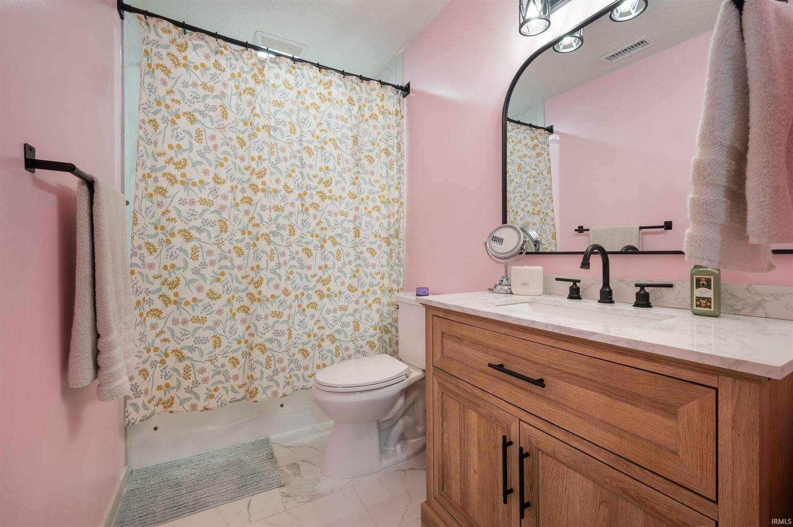 7805 W Kennedy Parkway, Yorktown, IN 47396