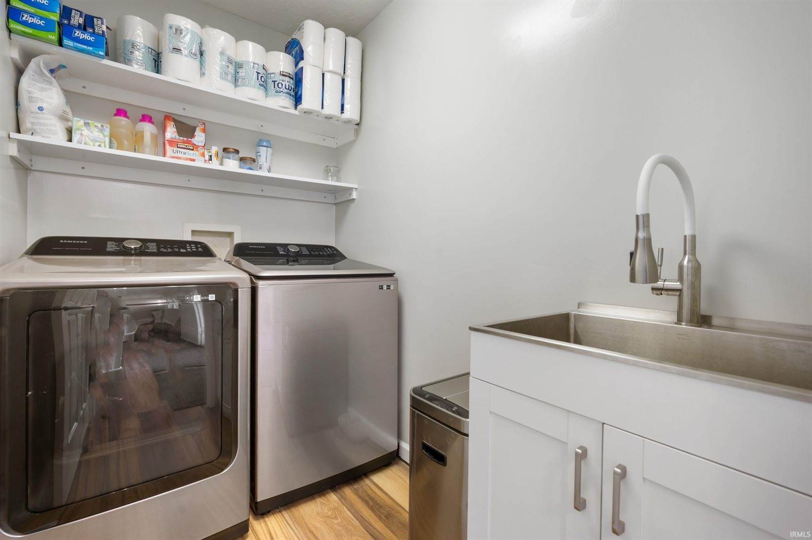 7805 W Kennedy Parkway, Yorktown, IN 47396