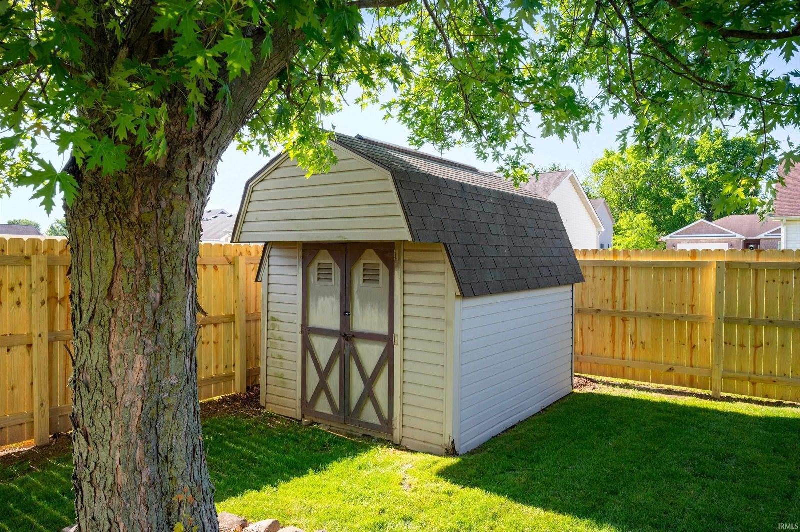 7805 W Kennedy Parkway, Yorktown, IN 47396