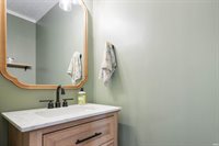 7805 W Kennedy Parkway, Yorktown, IN 47396