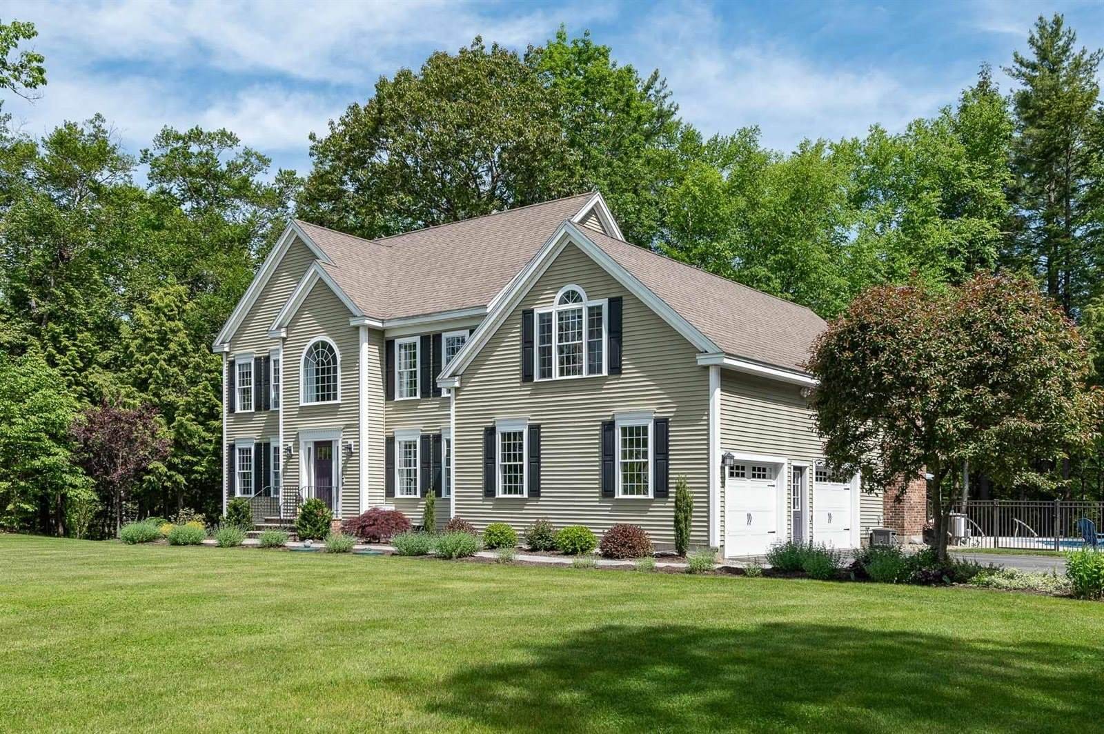 45 Eleanors Way, Brentwood, NH 03833