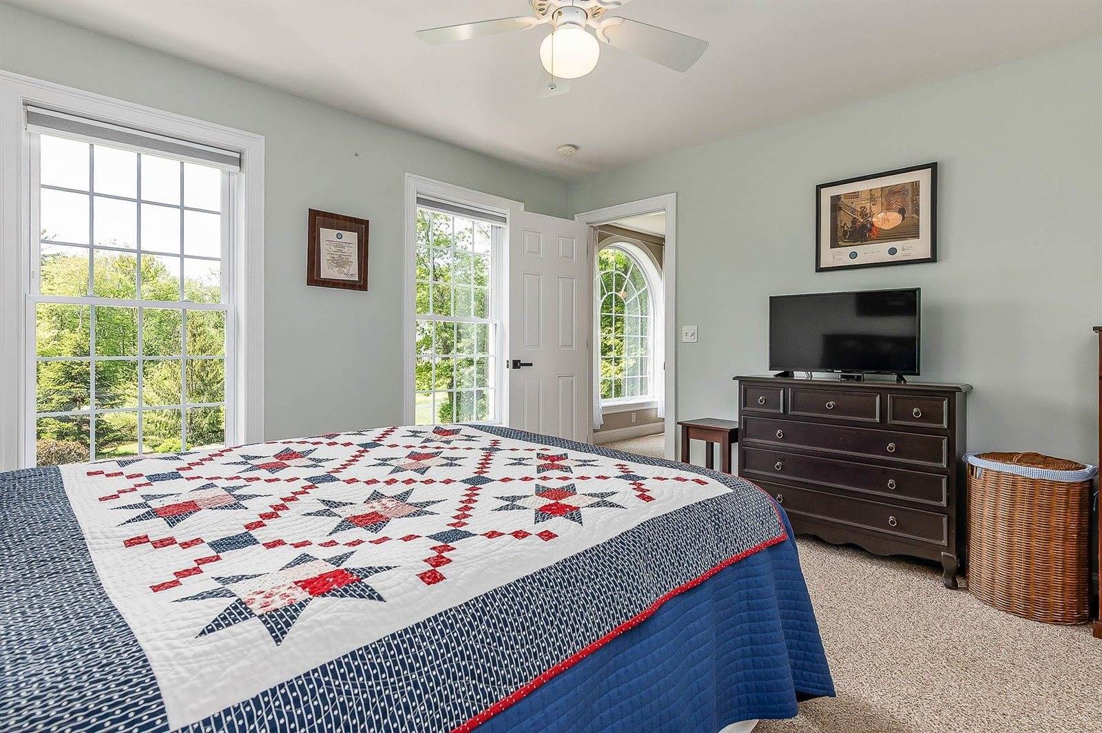 45 Eleanors Way, Brentwood, NH 03833