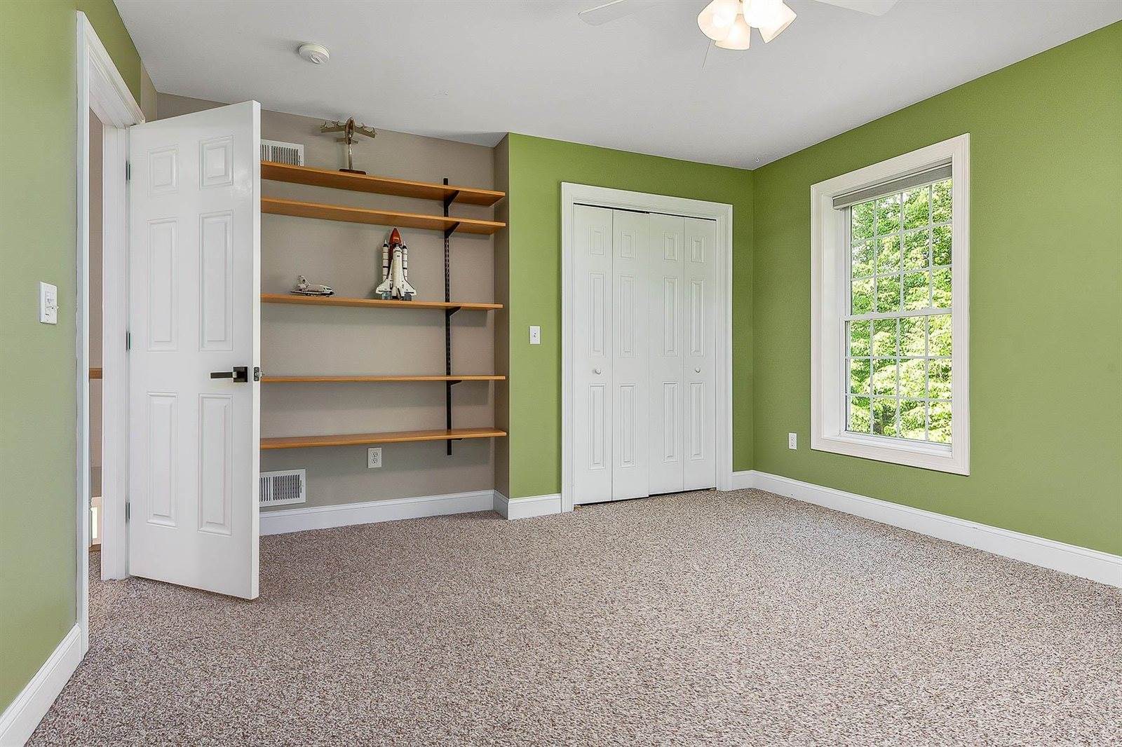 45 Eleanors Way, Brentwood, NH 03833