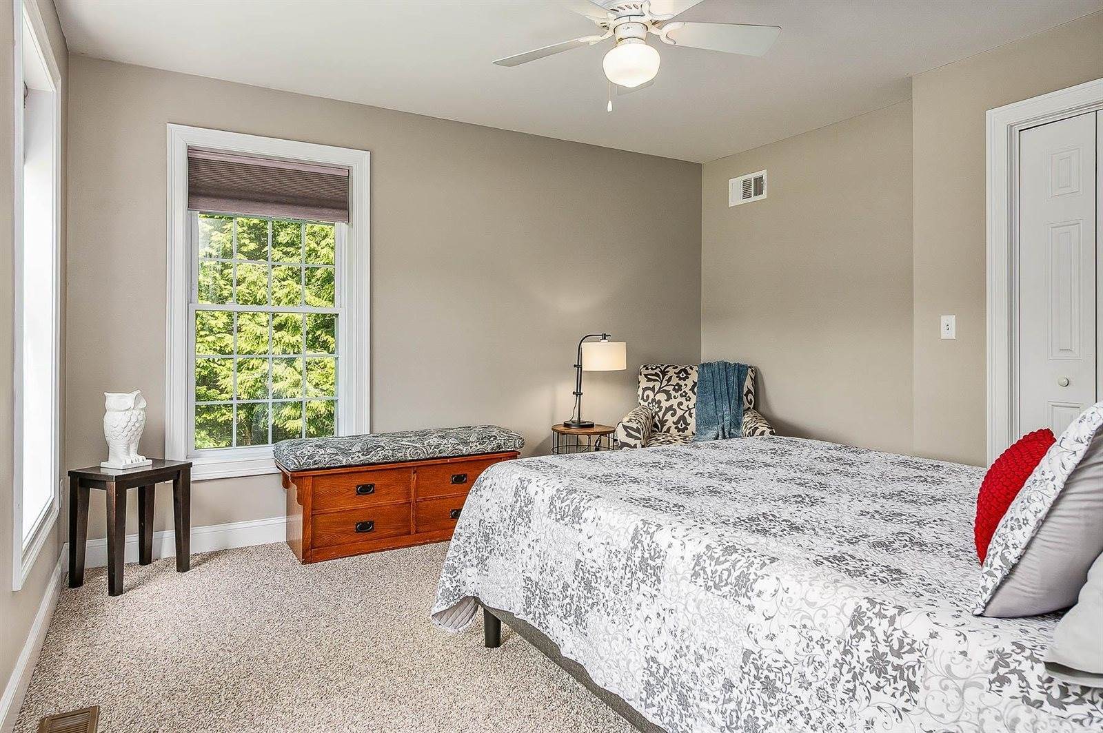 45 Eleanors Way, Brentwood, NH 03833