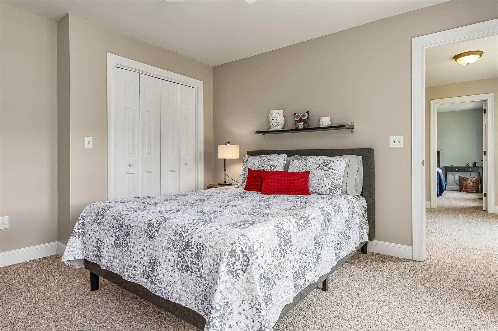 45 Eleanors Way, Brentwood, NH 03833