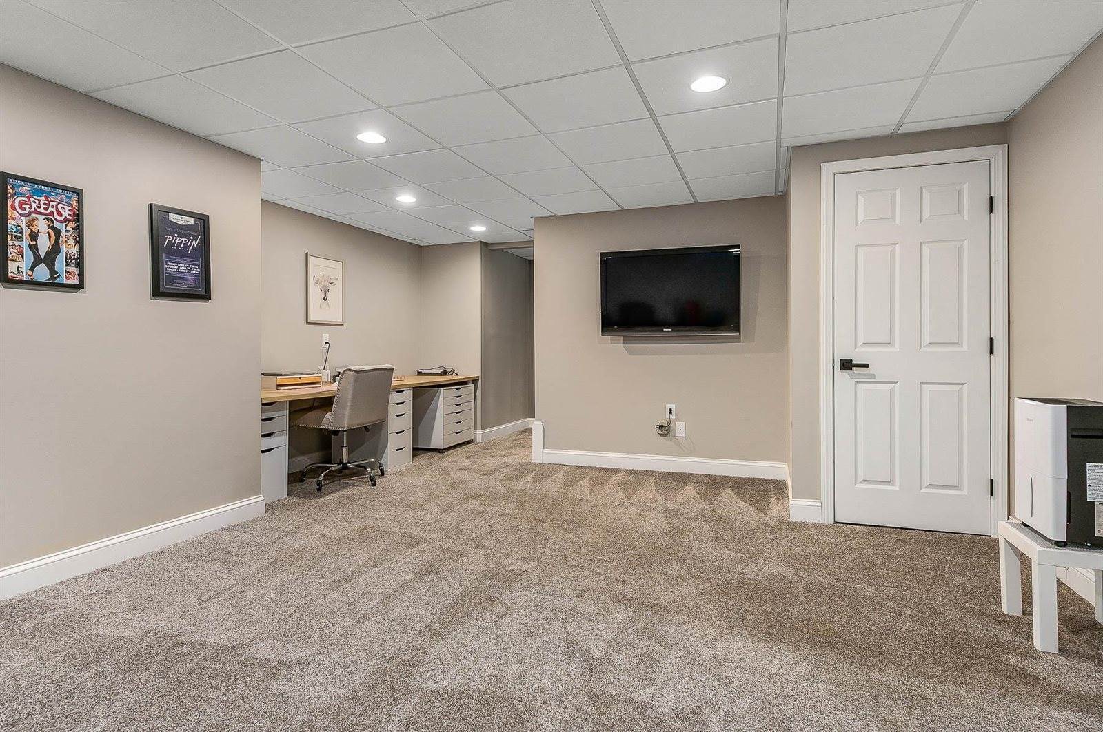 45 Eleanors Way, Brentwood, NH 03833