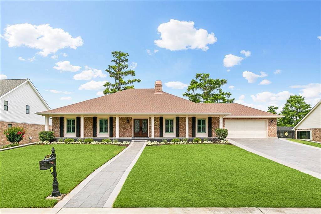 71 Rosedown Drive, Destrehan, LA 70047