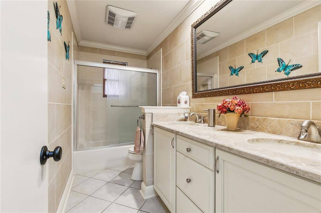 71 Rosedown Drive, Destrehan, LA 70047