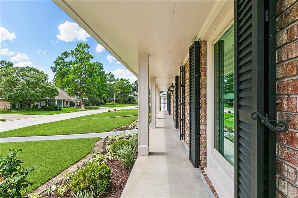 71 Rosedown Drive, Destrehan, LA 70047