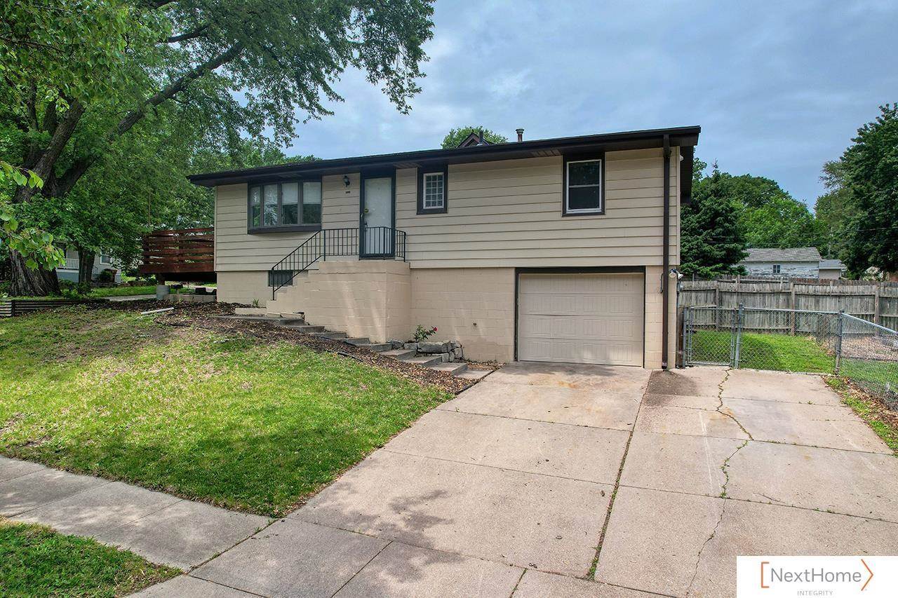 3831 South 54th Street, Lincoln, NE 68506