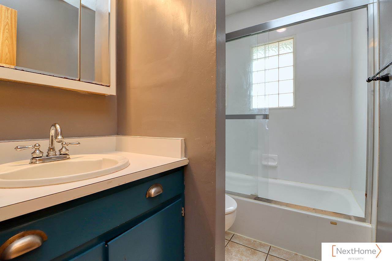 3831 South 54th Street, Lincoln, NE 68506