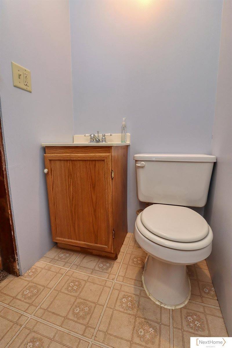 3831 South 54th Street, Lincoln, NE 68506