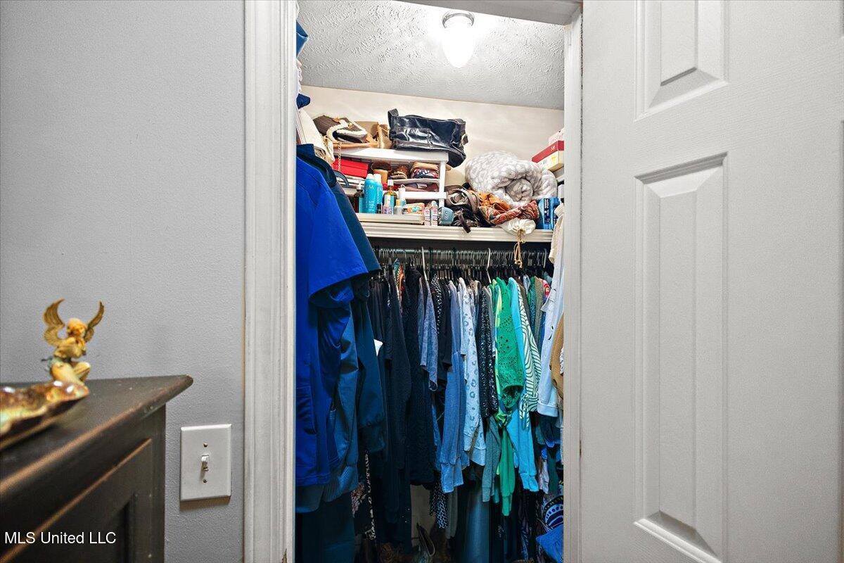 1205 Eagles Nest Drive, Byram, MS 39272