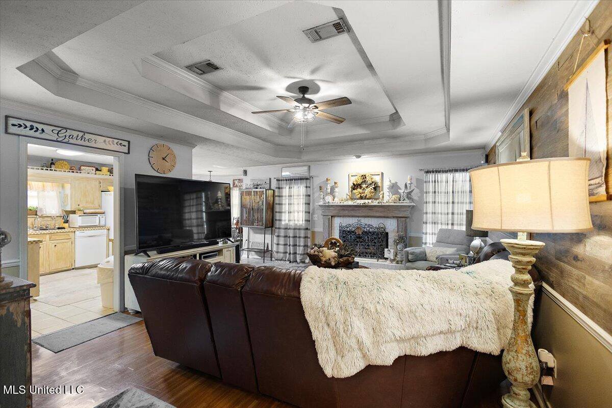 1205 Eagles Nest Drive, Byram, MS 39272