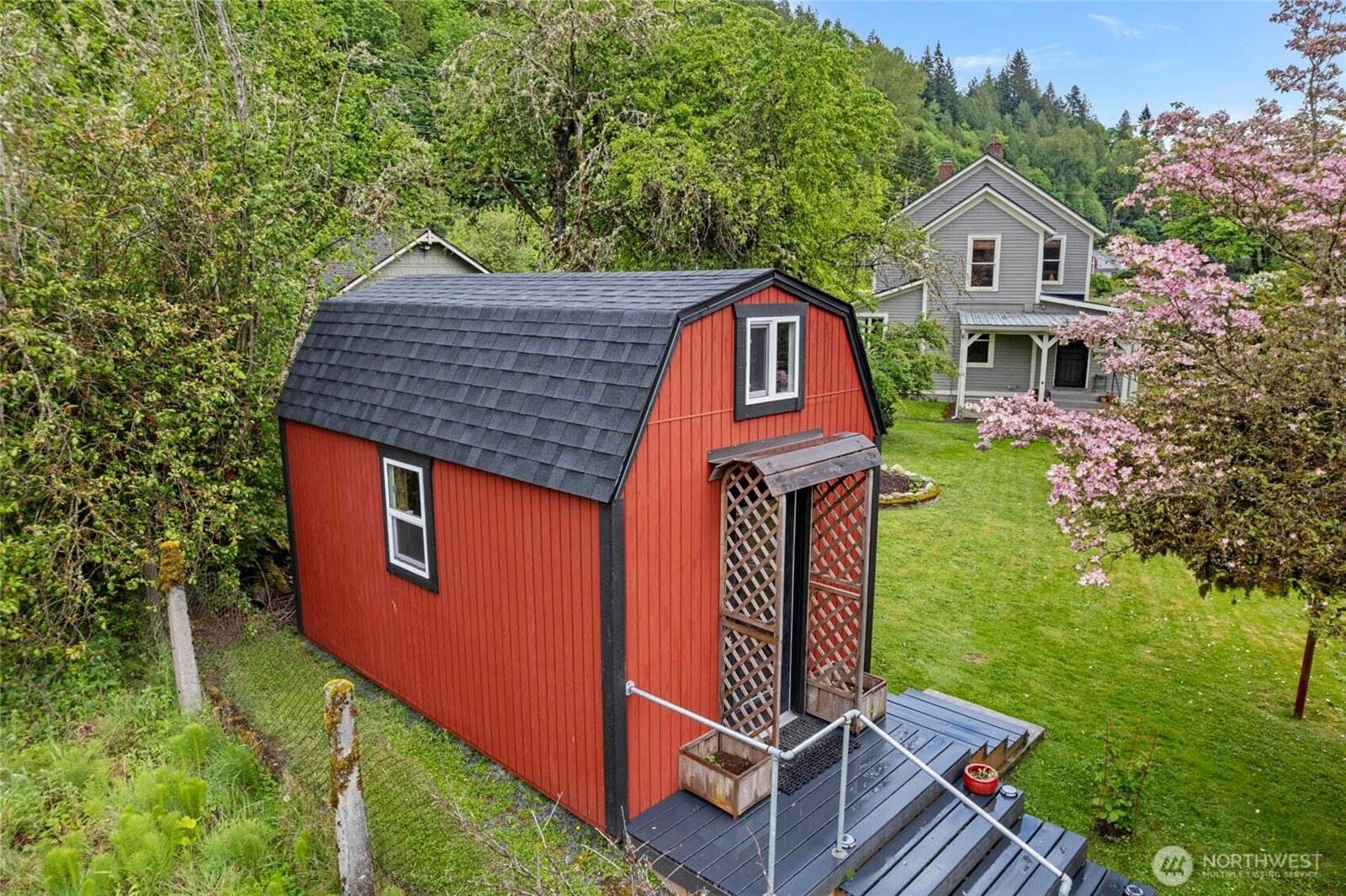 7430 N Everett Ave, Concrete, WA 98237