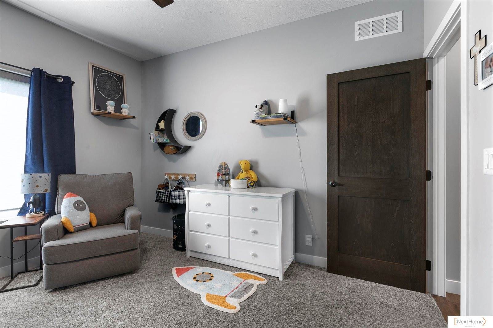 3310 North 92 Street, Lincoln, NE 68507