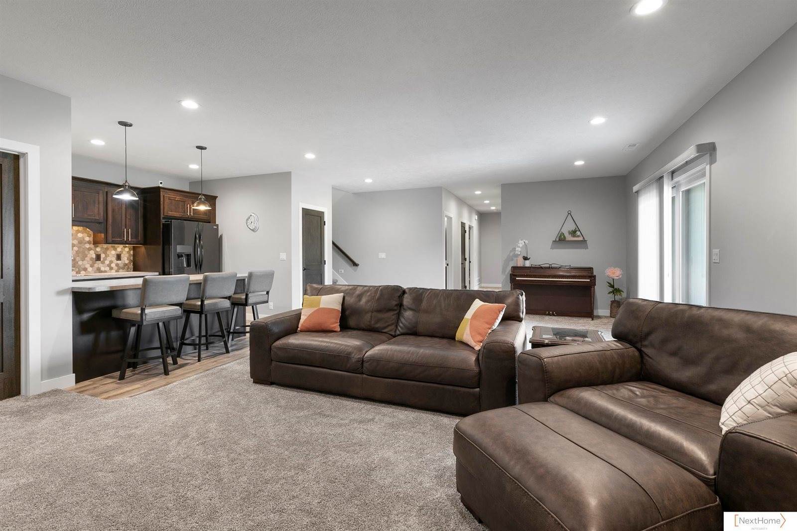 3310 North 92 Street, Lincoln, NE 68507